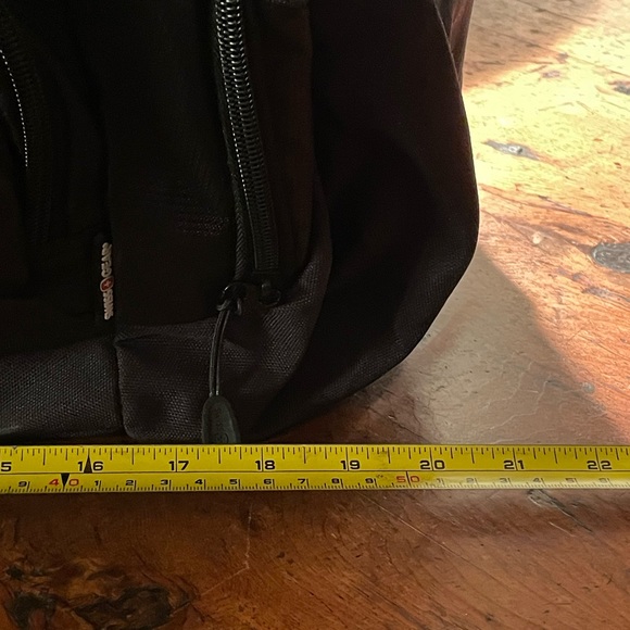 NEW MINT & UNUSED “SWISS GEAR” NYLON 20” DUFFLE GYM & TRAVEL BAG SWISS ARMY BAG - Picture 12 of 14